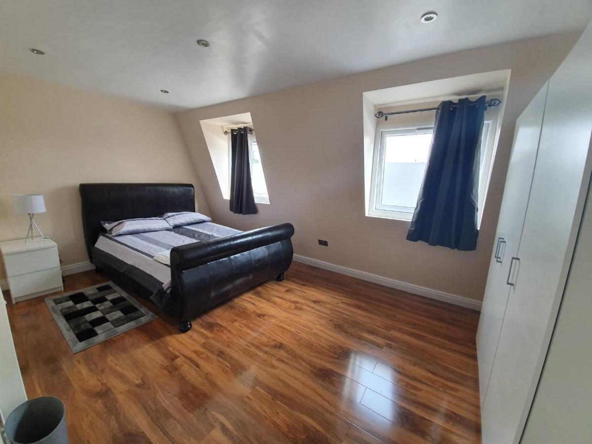 London Modern 4 Bedroom Apartment Luaran gambar
