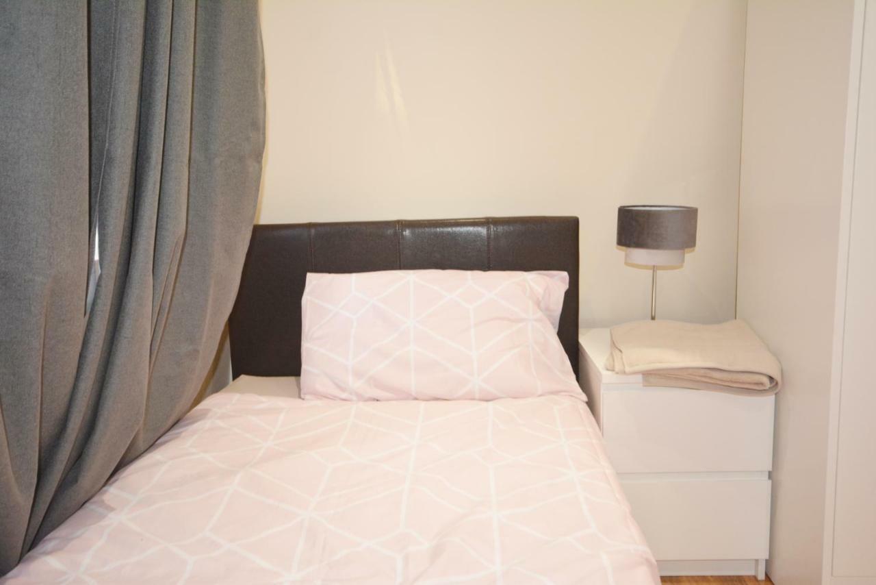 London Modern 4 Bedroom Apartment Luaran gambar