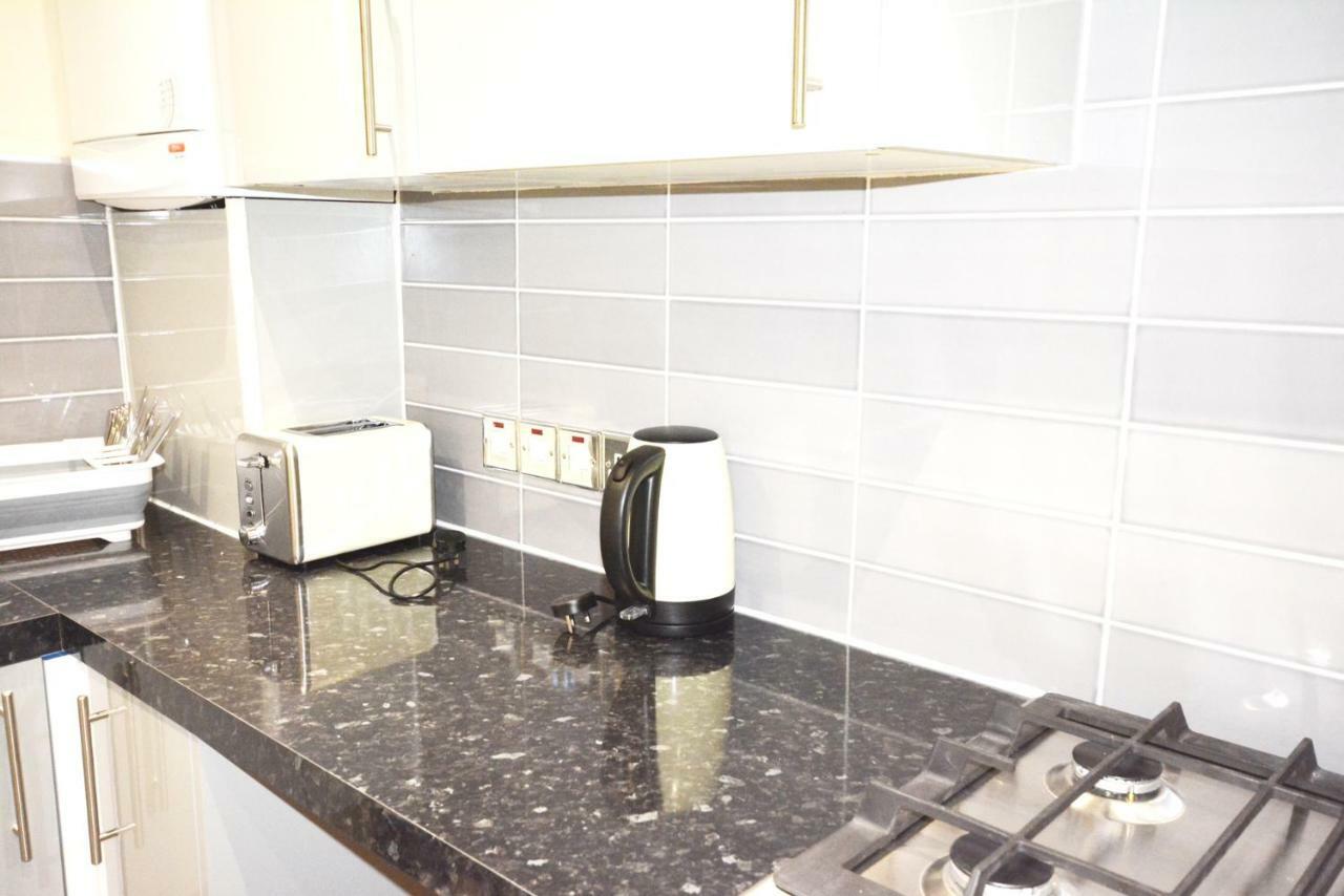 London Modern 4 Bedroom Apartment Luaran gambar