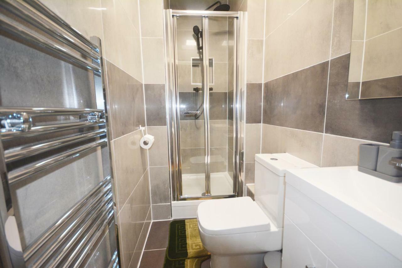 London Modern 4 Bedroom Apartment Luaran gambar